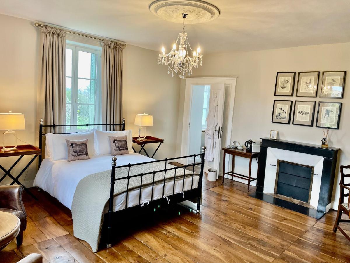 Maison Hirondelles Hotes Mezieres-sur-Issoire Εξωτερικό φωτογραφία