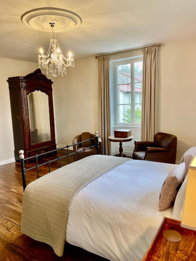 Maison Hirondelles Hotes Mezieres-sur-Issoire Εξωτερικό φωτογραφία